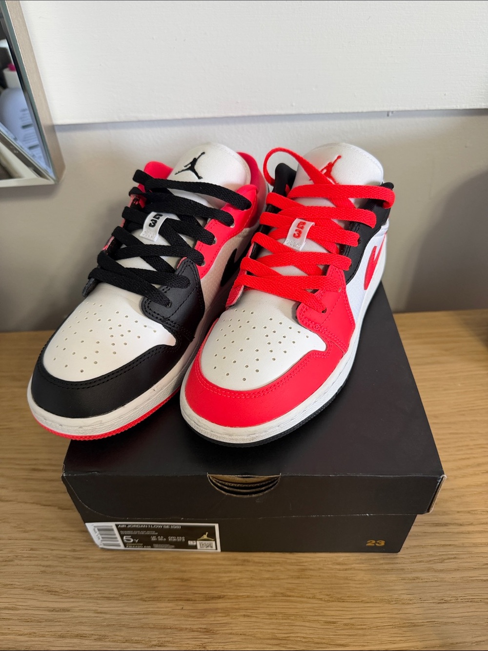 Jordan Kids Air Jordan Low Top Sneakers - White with Black & Red
